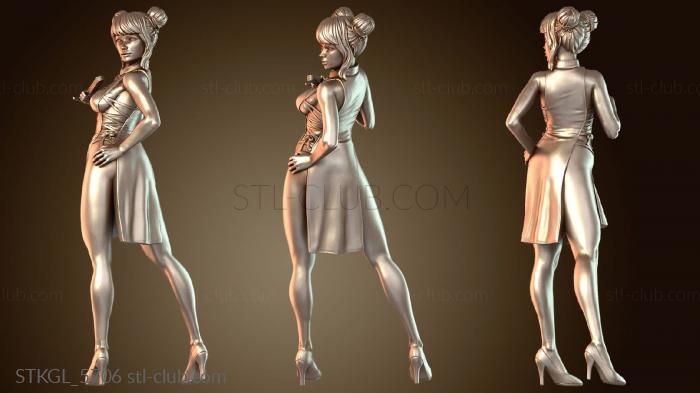 Девушка в китайском платье одета