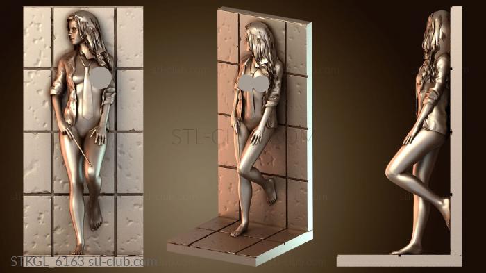 Статуэтки девушки Гермиона у стены