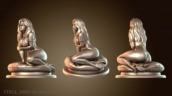 Статуэтки девушки Нерития Куртизанка и Первая Горничная