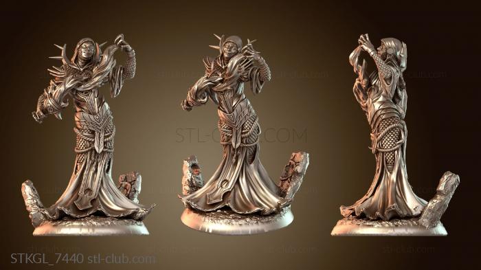 Статуэтки девушки Solara Sun Defiance