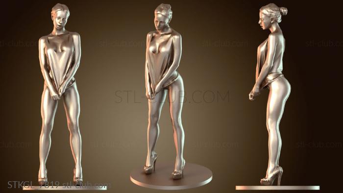 Статуэтки девушки Стоящая женщина