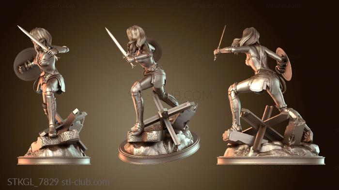 Статуэтки девушки Чудо-женщина с ключом