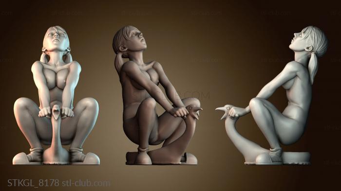 Статуэтки девушки STKGL_8178