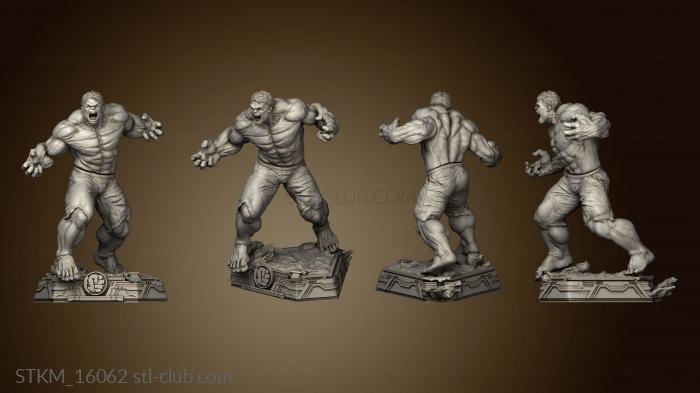 Red Hulk and Statue