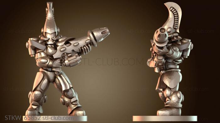 Стоящая женщина